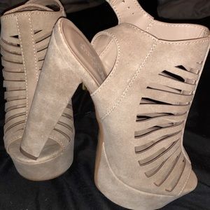 Charlotte Russe heels size 6